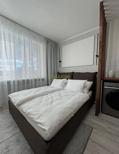 Na predaj 1-izbový byt, 22 m², Bratislava-Staré Mesto, Záhradnícka
