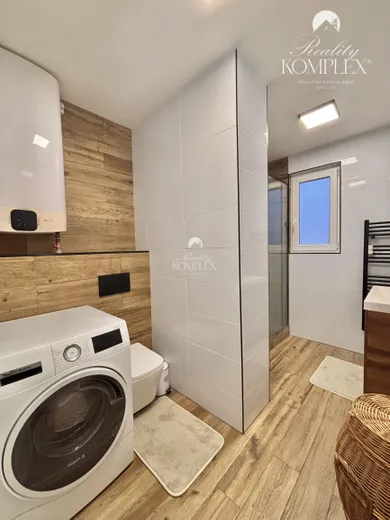 Na predaj 3-izbový byt, 69 m², Komárno, Hviezdoslavová