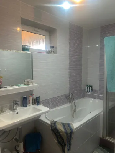 Na predaj 4-izbový dom, 170 m², Pezinok, pezi