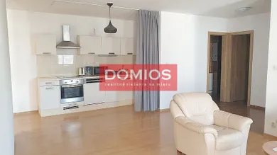 Lokale komercyjne na wynajem, Košice-Staré Mesto · €668
