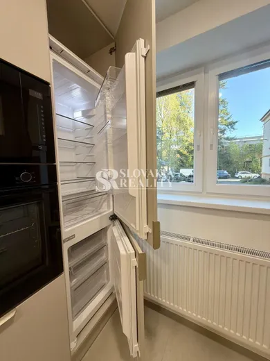 Na prenájom 2-izbový byt, 56 m², Nitra, Československej armády