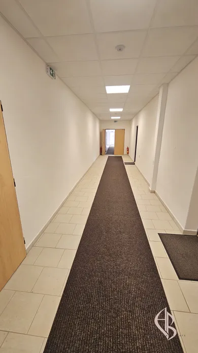 Lokale komercyjne na wynajem, Banská Bystrica · €270