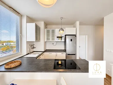 Na prenájom 2-izbový byt, 48 m², Bratislava-Petržalka, Béžová
