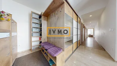 Na predaj 4-izbový dom, 110 m², Slovenský Grob, Dúhová