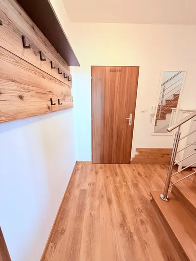 Na predaj 3-izbový byt, 96 m², Marianka, Školská