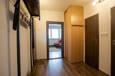 Na predaj 2-izbový byt, 50 m², Banská Bystrica