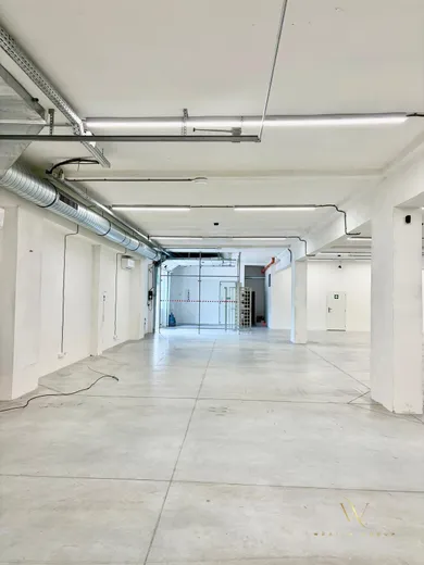 Na prenájom objekt, 450 m², Bratislava-Nové Mesto