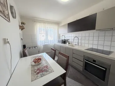 Na predaj 2-izbový byt, 72 m², Miloslavov