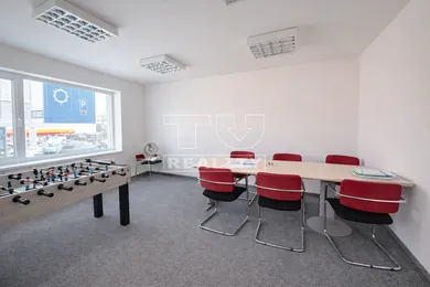 Na prenájom komerčné v Trenčín · €1 630 · Čiastočná rekonštrukcia
