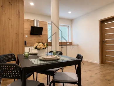 Na predaj 3-izbový byt, 81 m², Prievidza, Nábrežná