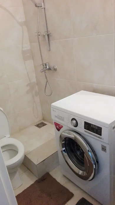 Na prenájom 1-izbový byt, 25 m², Bratislava-Staré Mesto, Križkova