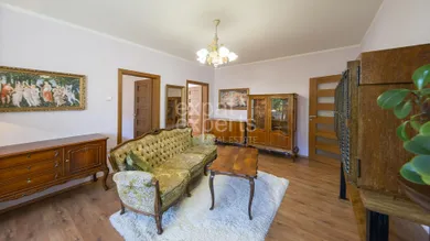 Byty na prenájom 3-izbový, Bratislava-Dúbravka · €650