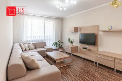 Mieszkania na sprzedaż, 3-pokojowe, Nové Zámky · €136 000