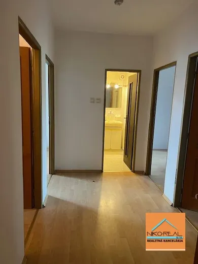 Na predaj dom v Ivanka pri Dunaji · €539 900 · Čiastočná rekonštrukcia