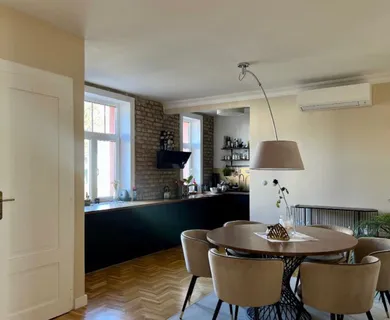 Na prenájom 2-izbový byt, 101 m², Bratislava-Staré Mesto, Pražská