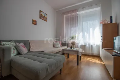 Na prenájom 2-izbový byt, 46 m², Bratislava-Dúbravka