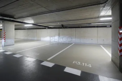 Objekty na prenájom, Bratislava-Staré Mesto · €220