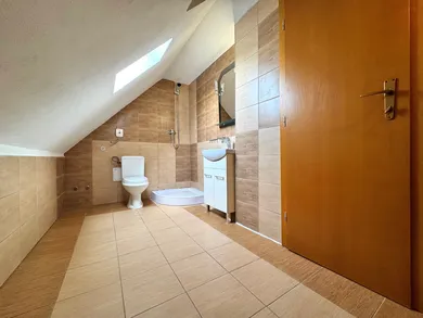Na predaj 5-izbový dom, 100 m², Dúbrava