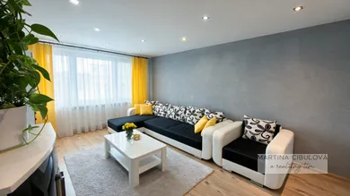 Na predaj 3-izbový byt, 73 m², Banská Bystrica, Javornícka
