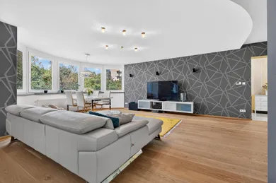 Na prenájom 3-izbový byt, 101 m², Bratislava-Rača, Hagarova