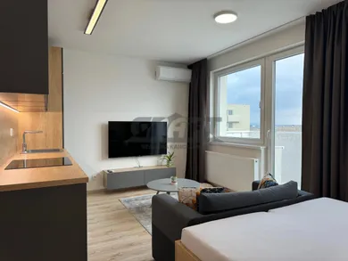 Квартиры в аренду, 1-комнатные, Bratislava-Ružinov · €600
