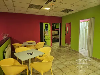 Na predaj komerčné, 154 m², Bratislava-Karlova Ves, Hany Meličkovej