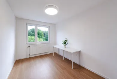 Na prenájom byt v Bratislava-Lamač · €1 100 · Dokončené