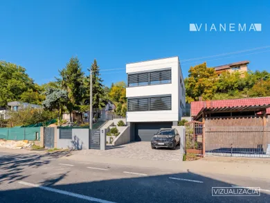 Na predaj 5-izbový dom, 220 m², Bratislava-Devín, Devínska cesta