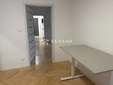 Na predaj 3-izbový byt, 62 m², Banská Bystrica