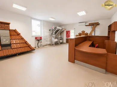 Na prenájom komerčné, 220 m², Mníchova Lehota