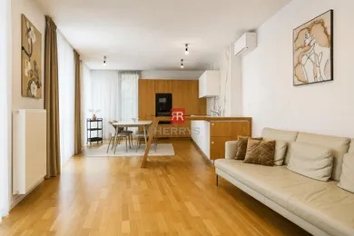 Apartments for rent, 3-room in Bratislava-Nové Mesto · €1,270