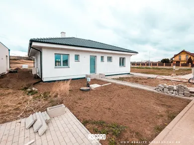 Na predaj dom, Križovany nad Dudváhom