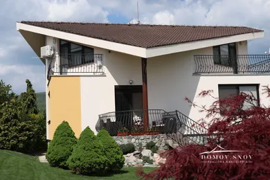 Na predaj 6-izbový dom, 132 m², Modra, Lúčna