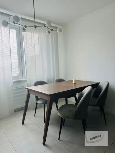 Na predaj 4-izbový byt, 100 m², Nové Zámky, Nábrežná