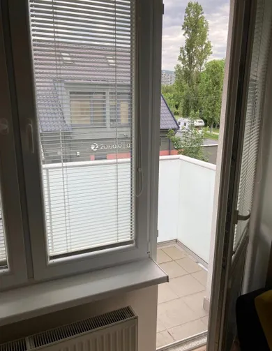 Na prenájom 2-izbový byt, 55 m², Bratislava-Nové Mesto, Hálkova