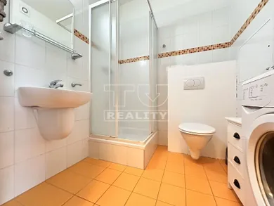 Na predaj 1-izbový byt, 40 m², Trenčín