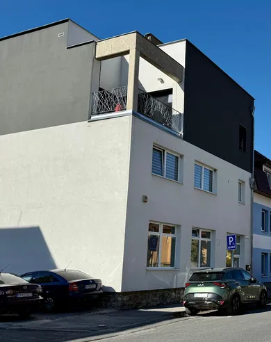 Lokale komercyjne na wynajem, Poprad · €972