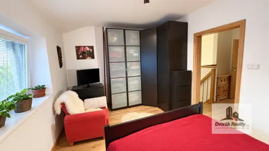 Na predaj 3-izbový dom, 86 m², Kvetoslavov, Poľná