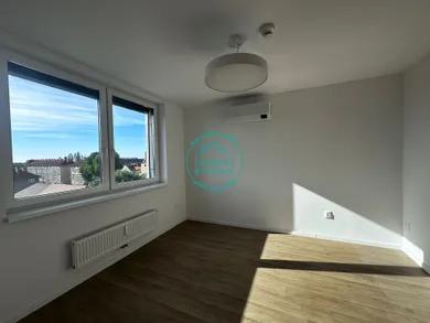 Na prenájom 1-izbový byt, 37 m², Nové Zámky, F. Rákocziho