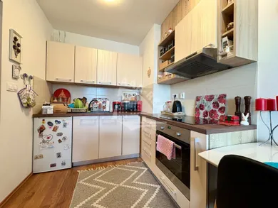 Na predaj 1-izbový byt, 33 m², Banská Bystrica