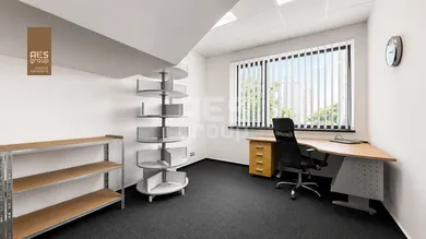 Na prenájom objekt, 37 m², Bratislava-Petržalka, Kopčianska