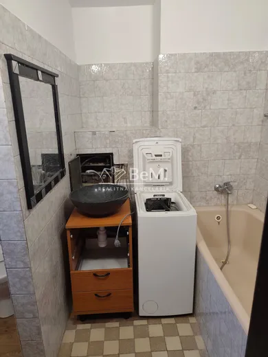 Na predaj 2-izbový byt, 55 m², Žilina