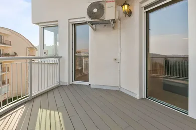 Na prenájom 4-izbový byt, 125 m², Bratislava-Staré Mesto