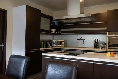 Na predaj 5-izbový dom, 185 m², Nitra, Fándlyho