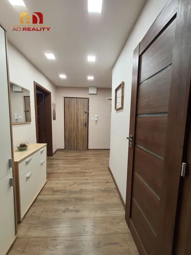 Na prenájom 3-izbový byt, 72 m², Michalovce, Zvončeková