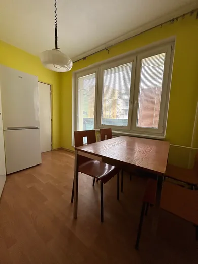 Na prenájom 2-izbový byt, 59 m², Žilina, Tulská