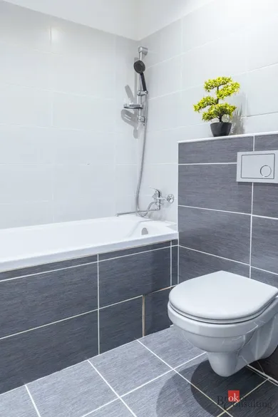 Na predaj 2-izbový byt, 65 m², Hriňová, Školská