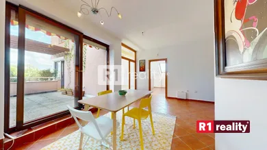 Na predaj 4-izbový byt, 167 m², Piešťany, Stromová