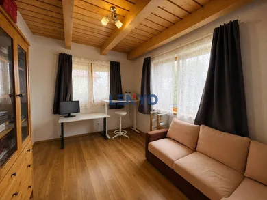 Na predaj dom, 200 m², Báb