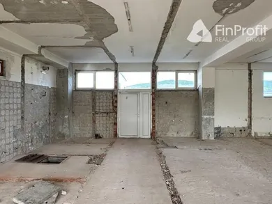 Na prenájom komerčné, 220 m², Bratislava-Rača, Na pántoch